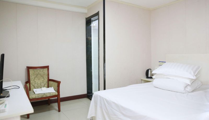 Zimmer - Kaiyun Hotel (Binhe Road Branch)