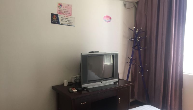 Room - Huayi Business Hotel