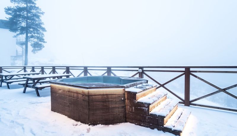 Piscina - Hotell Hallstaberget Sport & Konferenshotell