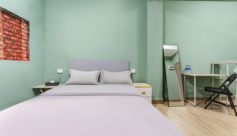 Kamer - Carlton Hotel (Food Plaza Main Store)