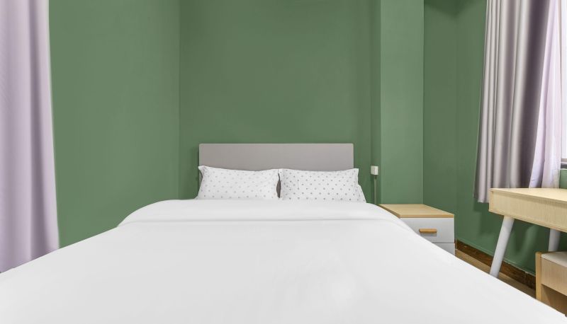 Kamer - Carlton Hotel (Food Plaza Main Store)