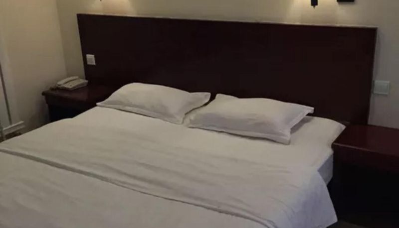 Camera - Huabo Hotel (Second Department)