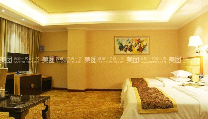 Camera - Grand Regal Hotel