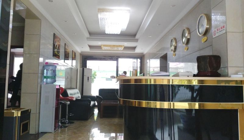 Area esterna dell'hotel - Ping An Business Hotel