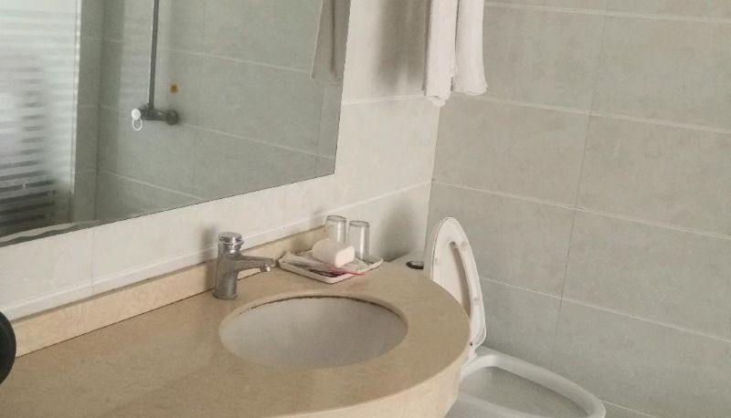 Zewnętrzna część hotelu - Zhouzhong Hotel
