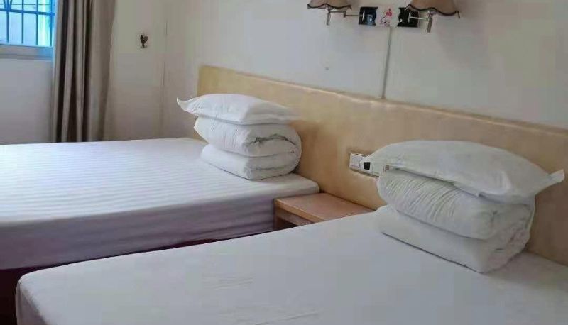 Camera - Yijia Business Hotel