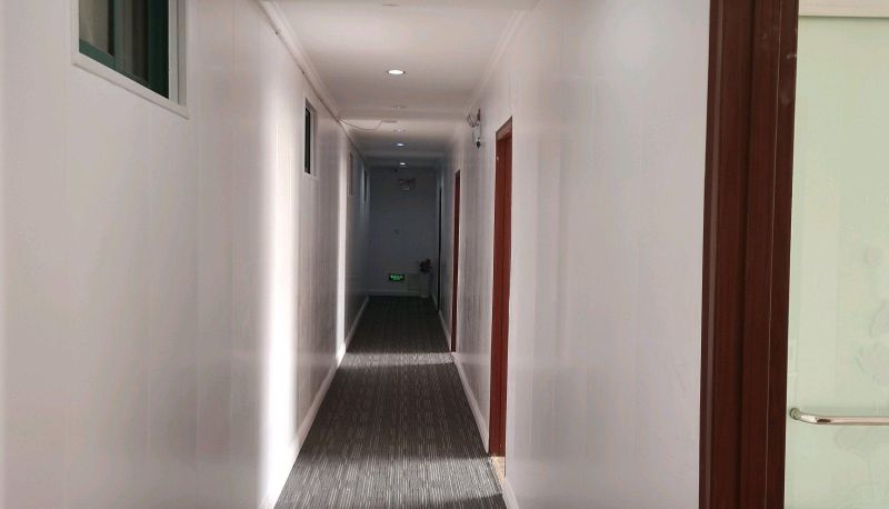 Zewnętrzna część hotelu - Youjia Business Hotel
