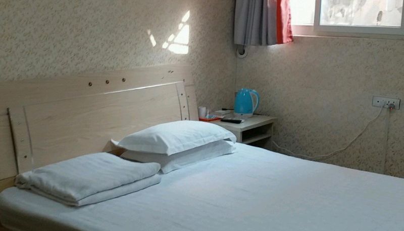 Habitación - Junjun Hotel (Jinyin Lake Light Industry University East Gate Store)