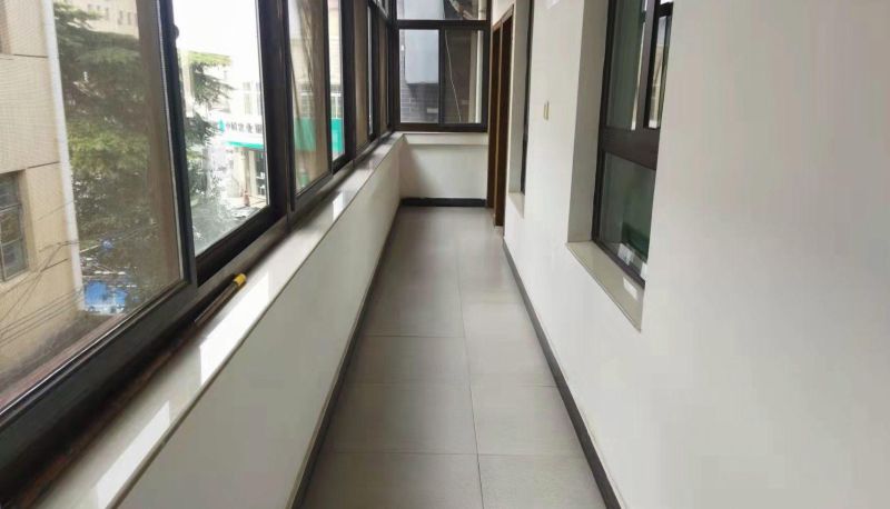 Zewnętrzna część hotelu - 606 guest rooms