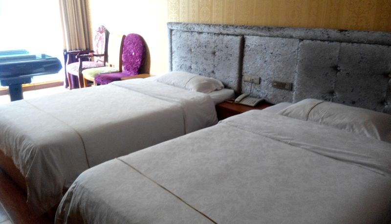 Camera - Little Time Hotel