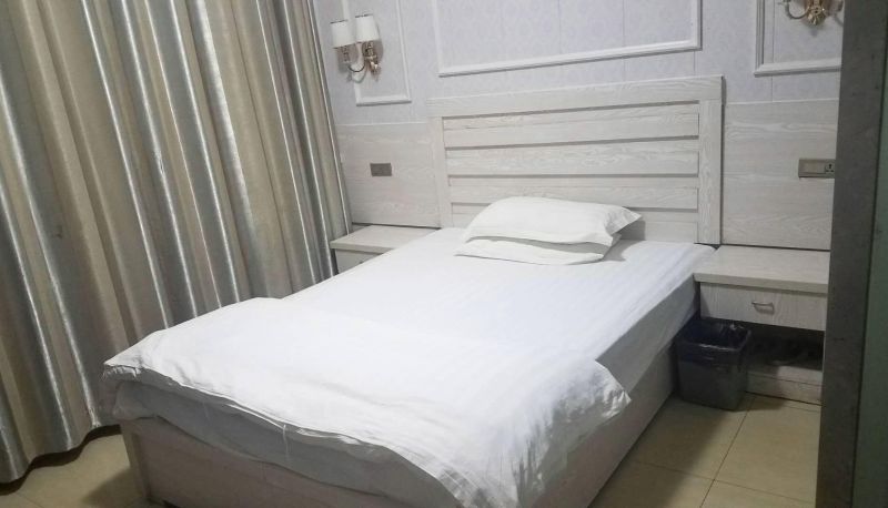 Camera business - Fangkai Hotel (Qianlong Community Store)