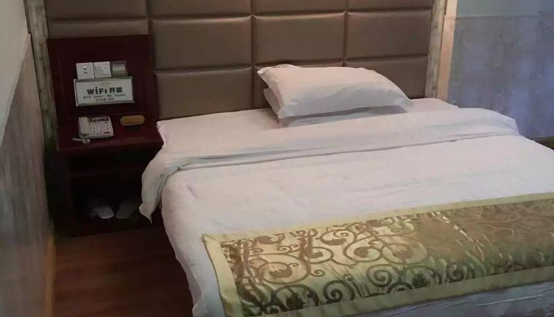 Camera business - New Qiandu Hotel