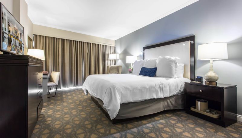 Zimmer - The Riverfront Hotel New Orleans