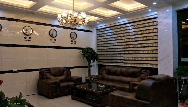 Area esterna dell'hotel - Xingchenyi Business Hotel