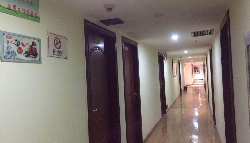 Zewnętrzna część hotelu - Fengyi Restaurant Hotel