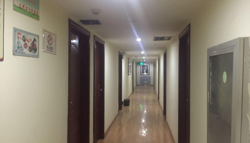 Zewnętrzna część hotelu - Fengyi Restaurant Hotel