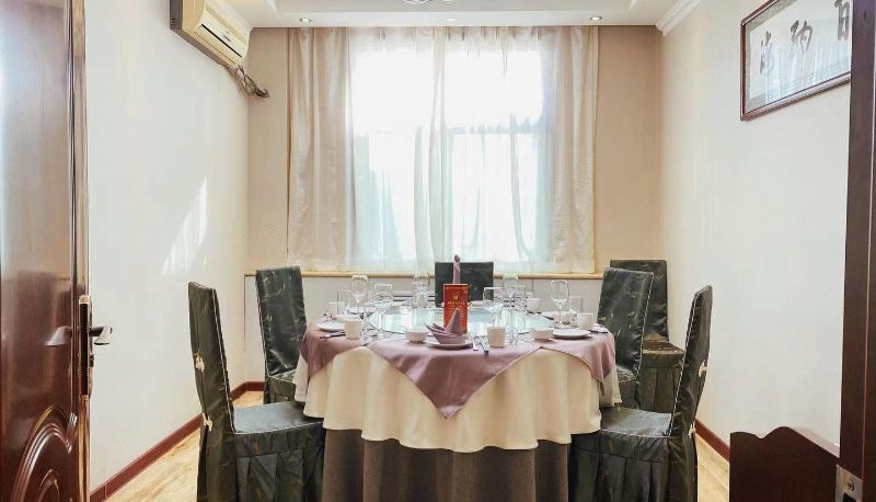 Zewnętrzna część hotelu - New Sanling Hotel (Changling Road Branch)