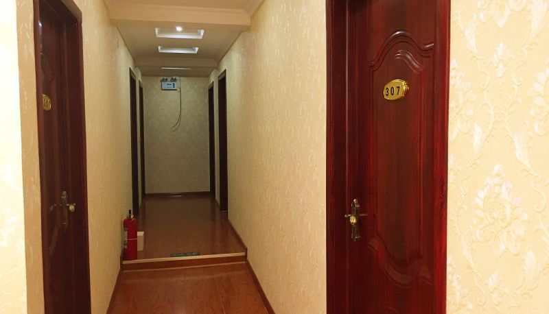 Hotel outdoor area - Hengyue Hotel (Kaiyuan Campus Branch of Heke University)
