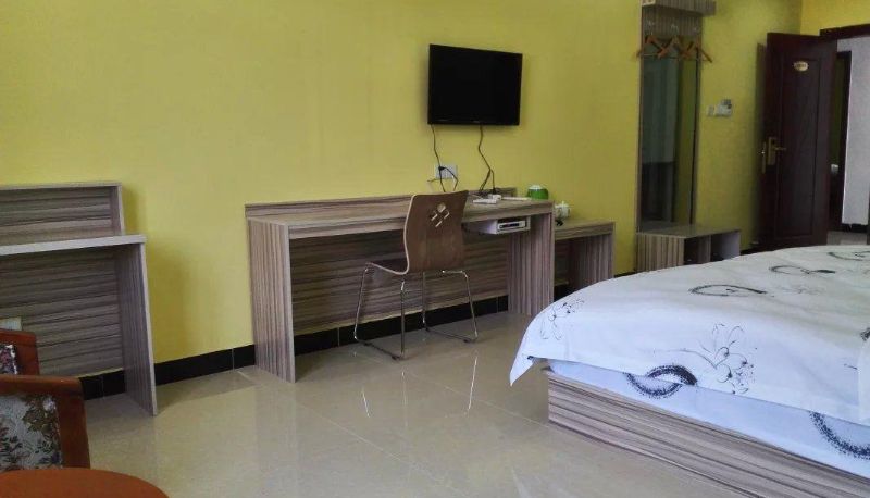 Camera business - Di Yi Chain Hotel (Wuhan Vocational College of Commerce)