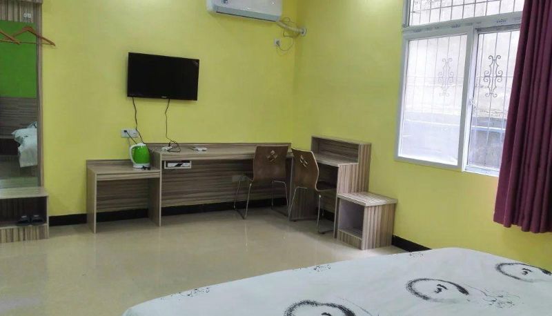 Camera business - Di Yi Chain Hotel (Wuhan Vocational College of Commerce)