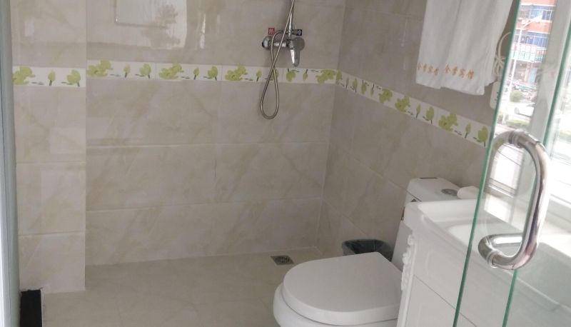 Area esterna dell'hotel - Kunzhiji Business Hotel