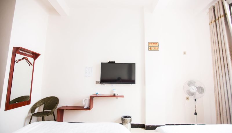 Camera - Yilian Hotel (Yiliang No.1 Middle School Branch)