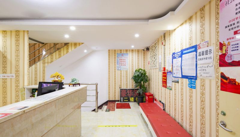 Hotel Außenbreich - Jiayunyi Cinema Inn (Wuhan Simenkou Hubu Lane Branch)