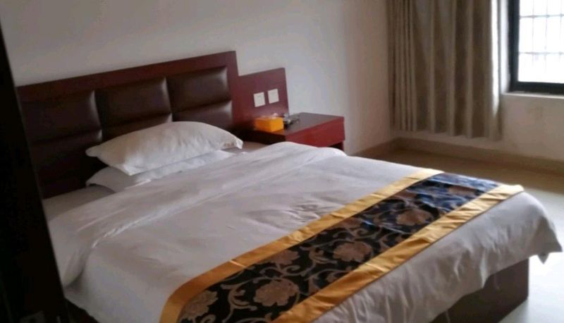 Camera - Junzheng Business Hotel
