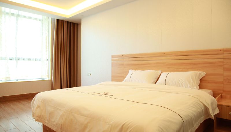 Camera - Four Seasons Business Hotel