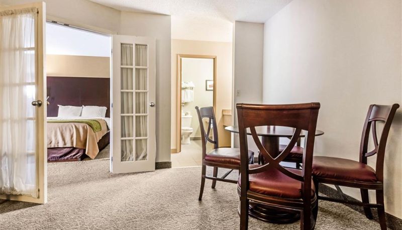 Suite - Comfort Inn & Suites