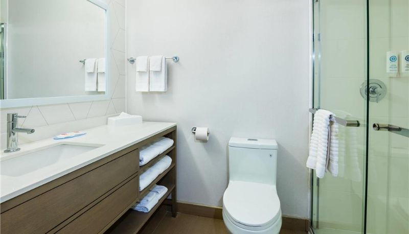 Camera - Comfort Inn & Suites