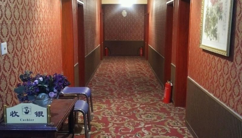 Buitenruimte van het hotel - Dongmen Business Hotel (Dongsheng Subway Station Store)