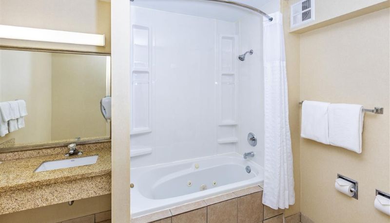 Habitación - Comfort Inn & Suites