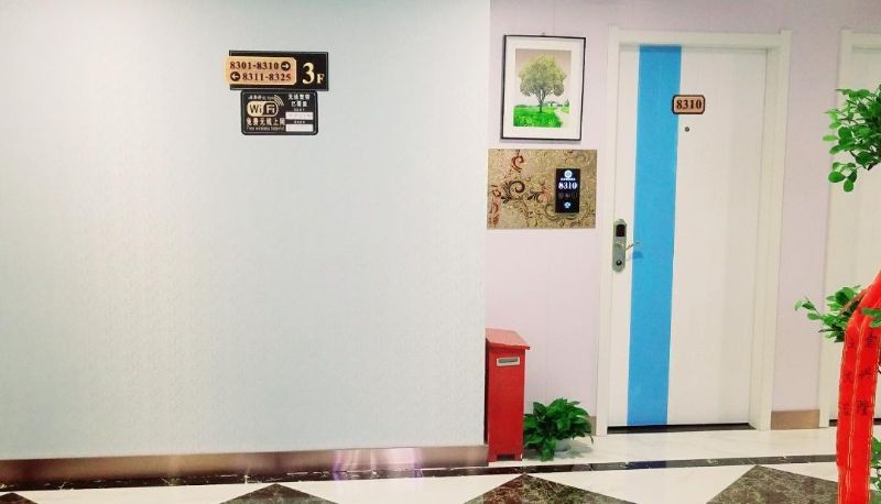 Area esterna dell'hotel - Yijie City Hotel