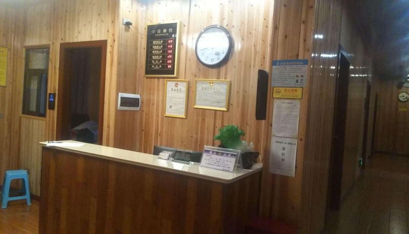 Area esterna dell'hotel - Dazhong Hotel