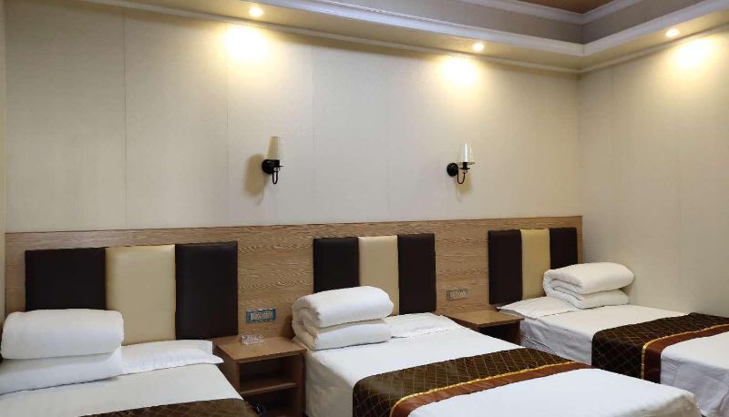 Info - Four Seasons Spring Hotel