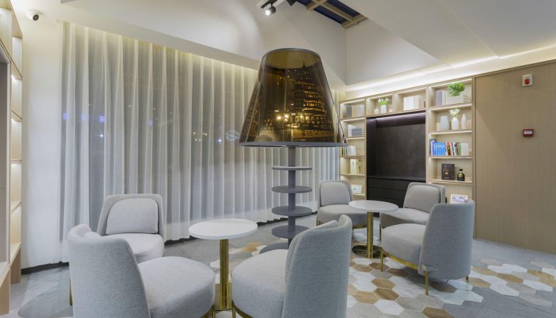 Area esterna dell'hotel - Junlai Hotel · YUE (Wuhan Guobo Center Qianjin Village Subway Station Store)