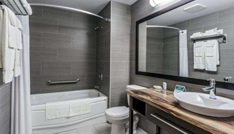 Zimmer - Quality Inn & Suites