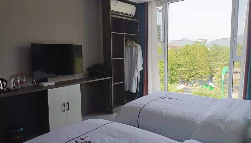 Zimmer mit Bergblick - Yixin Banxia Hotel (Qiliping Branch)