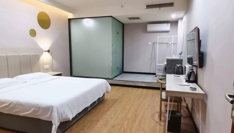 Camera business - Huayi Hotel (Chengwu Bus Station Store)