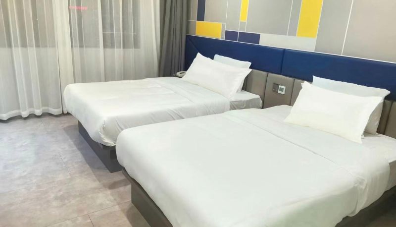 Camera business - Four Seasons Holiday Hotel (Happiness Road Branch)