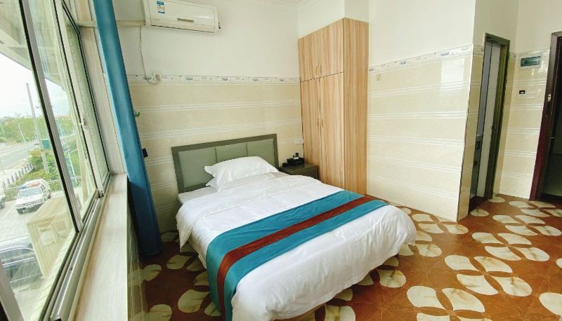Zimmer - Tianhu Hotel (Jingdezhen High Speed Rail Station Store)