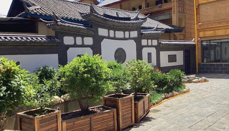 Zona exterior del hotel - Huating Hotel (Luguhu Branch)