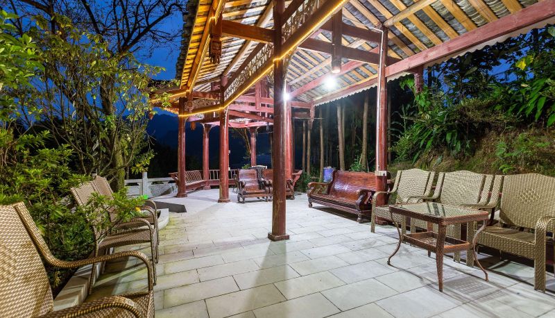 Area esterna dell'hotel - Taohuayuan Holiday Hotel (Wawushan Scenic Area Branch)