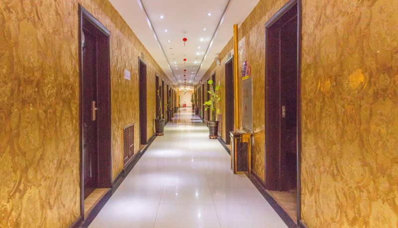 Buitenruimte van het hotel - Jiajia Business Hotel