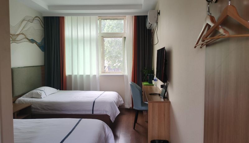 Camera - Yuancheng Business Hotel