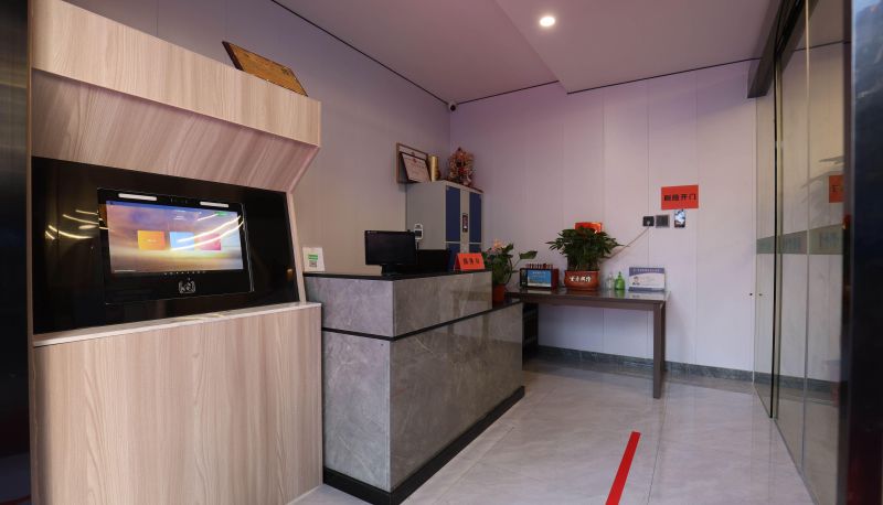 Hotel outdoor area - Carmen Yingsu Smart Hotel (Jianghan Road Pedestrian Street Branch)