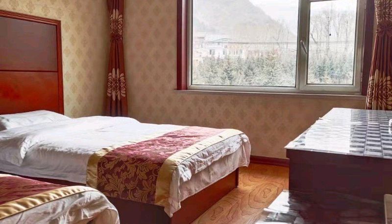 Kamer met uitzicht op de bergen - Good Luck Hotel