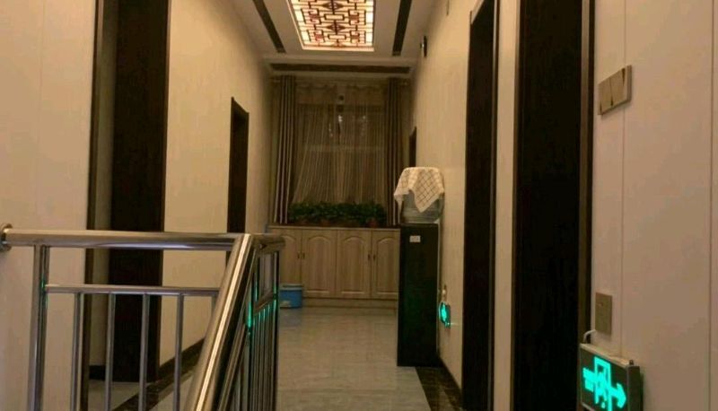 Area esterna dell'hotel - Yimingjia Hotel