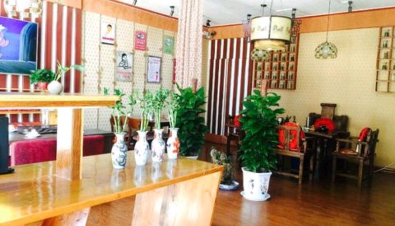 Area esterna dell'hotel - Yimingjia Hotel